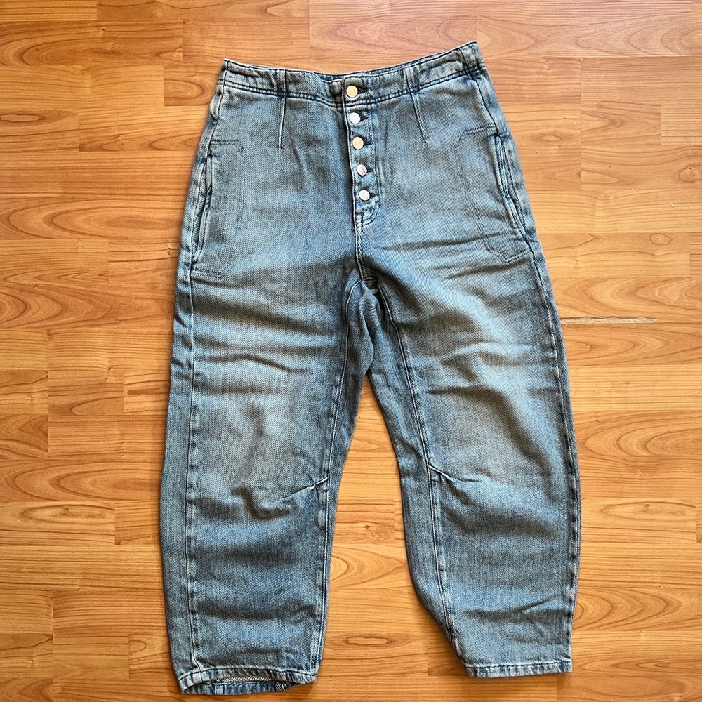 Osaka button fly jeans-
We the Free. Unworn. By Free People. Soft & comfy & new.
